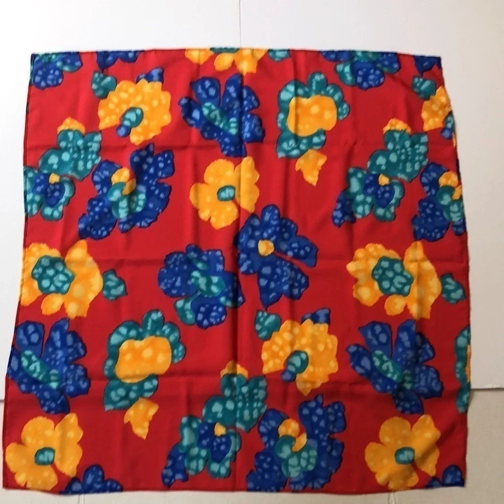 Abstract Floral  Scarf - Picture 4 of 6